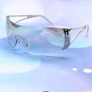 NWOT Rhinestone Silver sunglasses